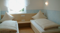 Ferienwohnung Luise - 2. Schlafzimmer mit Einzelbetten