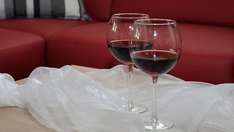 Fewo Sonnenschein - den Urlaub bei einem Glas Rotwein genießen